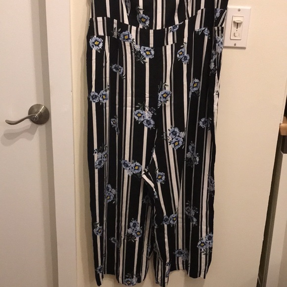 Torrid size 2 jumpsuit - Picture 3 of 7